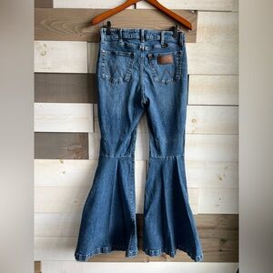 Wrangler Retro High Rise Flare jeans